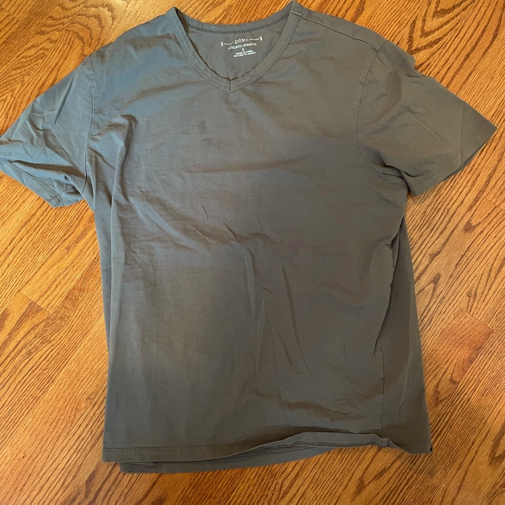 PD & C Small Athletic Fit V-Neck T-Shirt